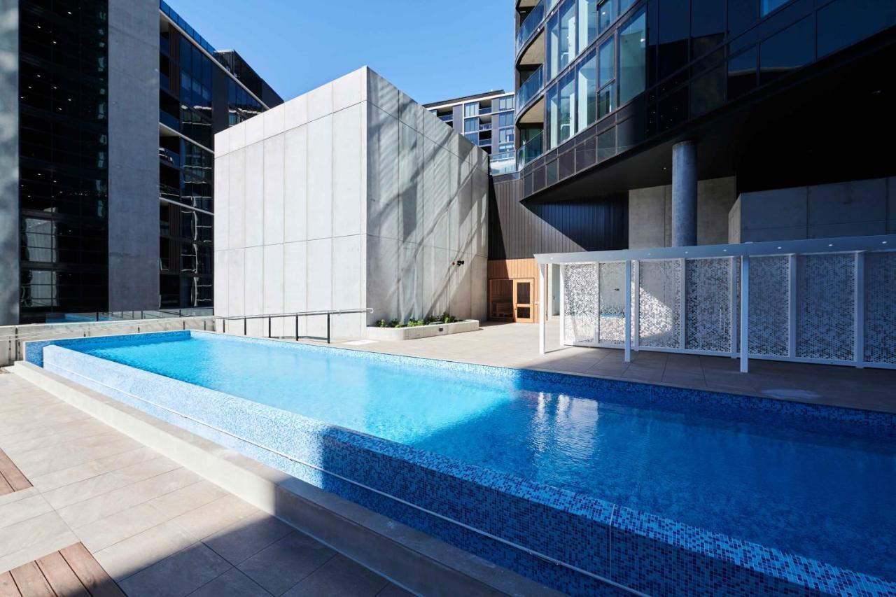 Abode Belconnen Hotell Canberra Exteriör bild
