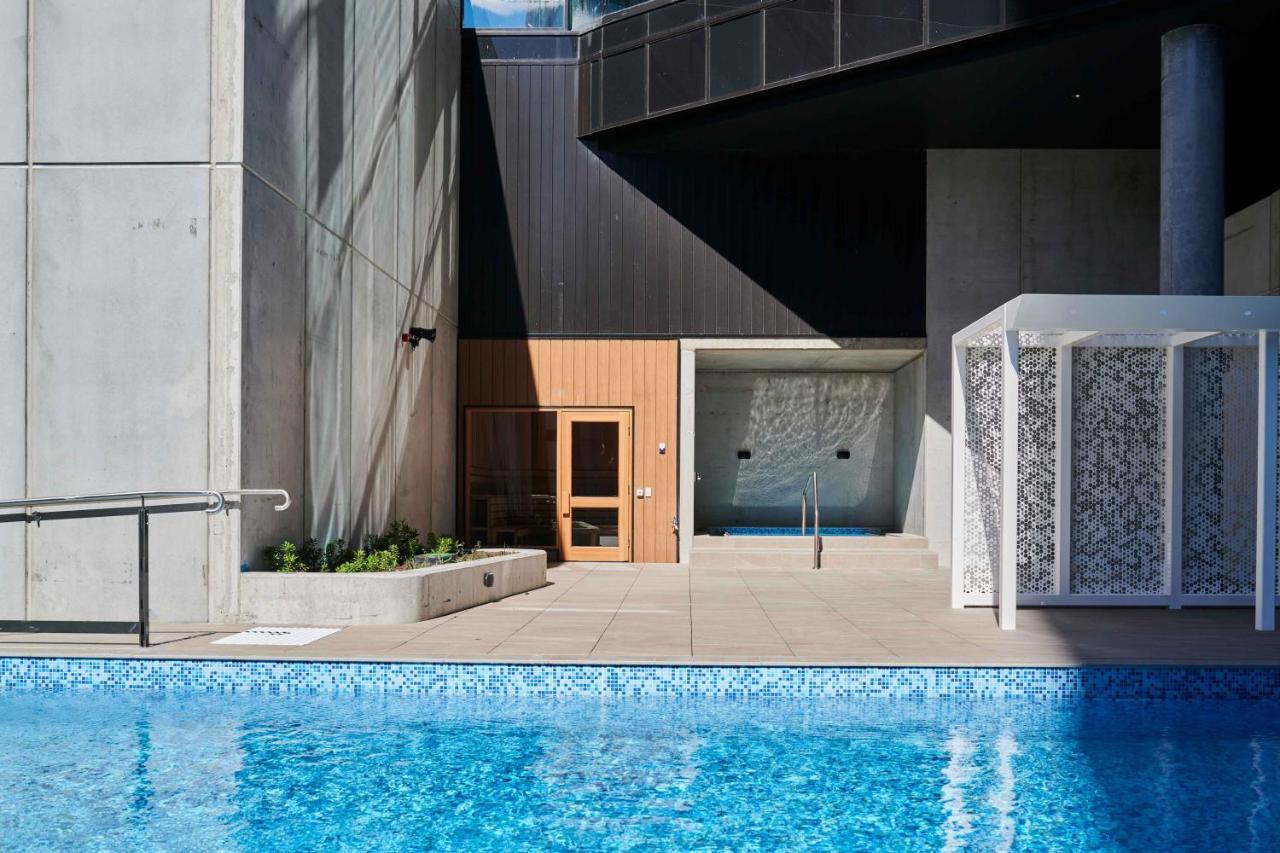 Abode Belconnen Hotell Canberra Exteriör bild