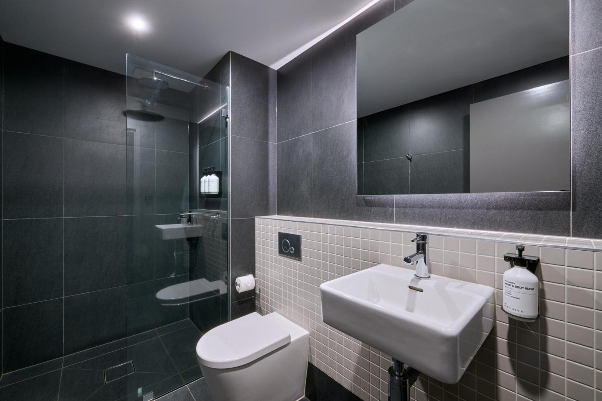 Abode Belconnen Hotell Canberra Exteriör bild