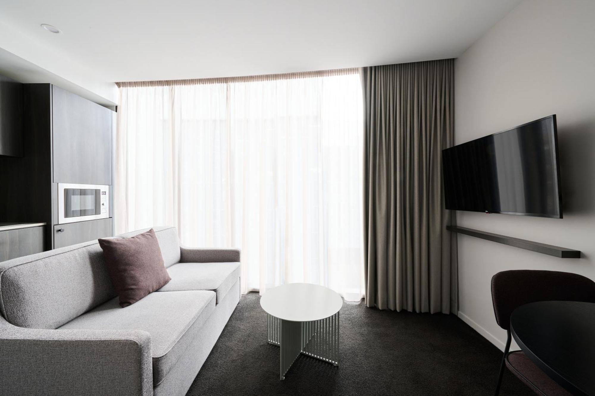Abode Belconnen Hotell Canberra Exteriör bild